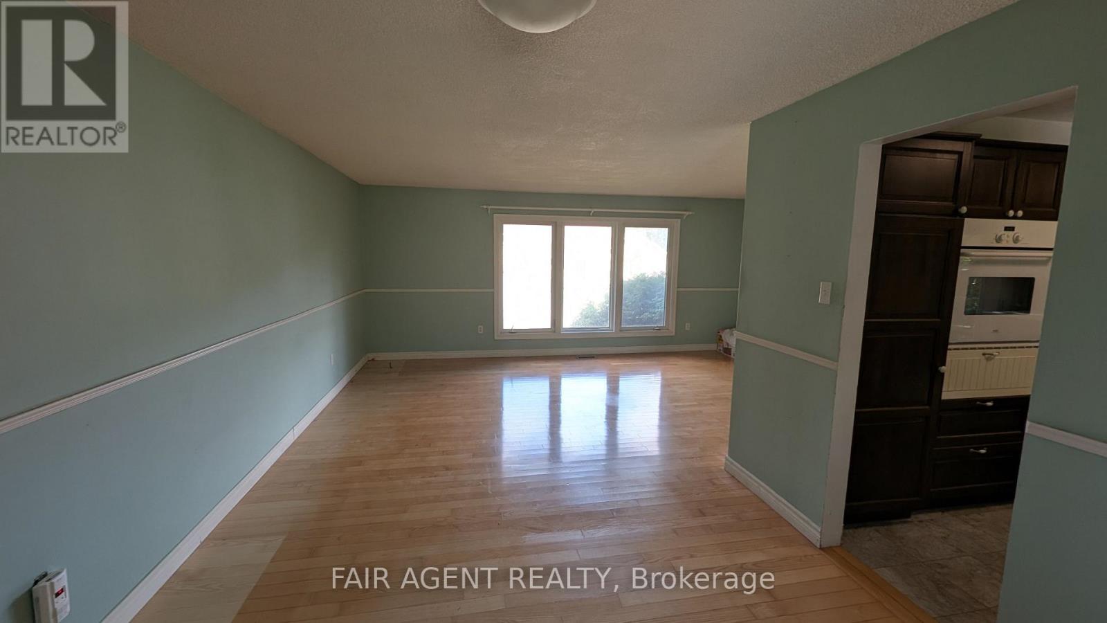 33 Maynard Drive Property Photo 8