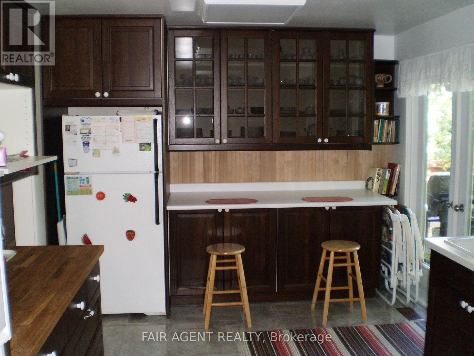 33 Maynard Drive Property Photo 10
