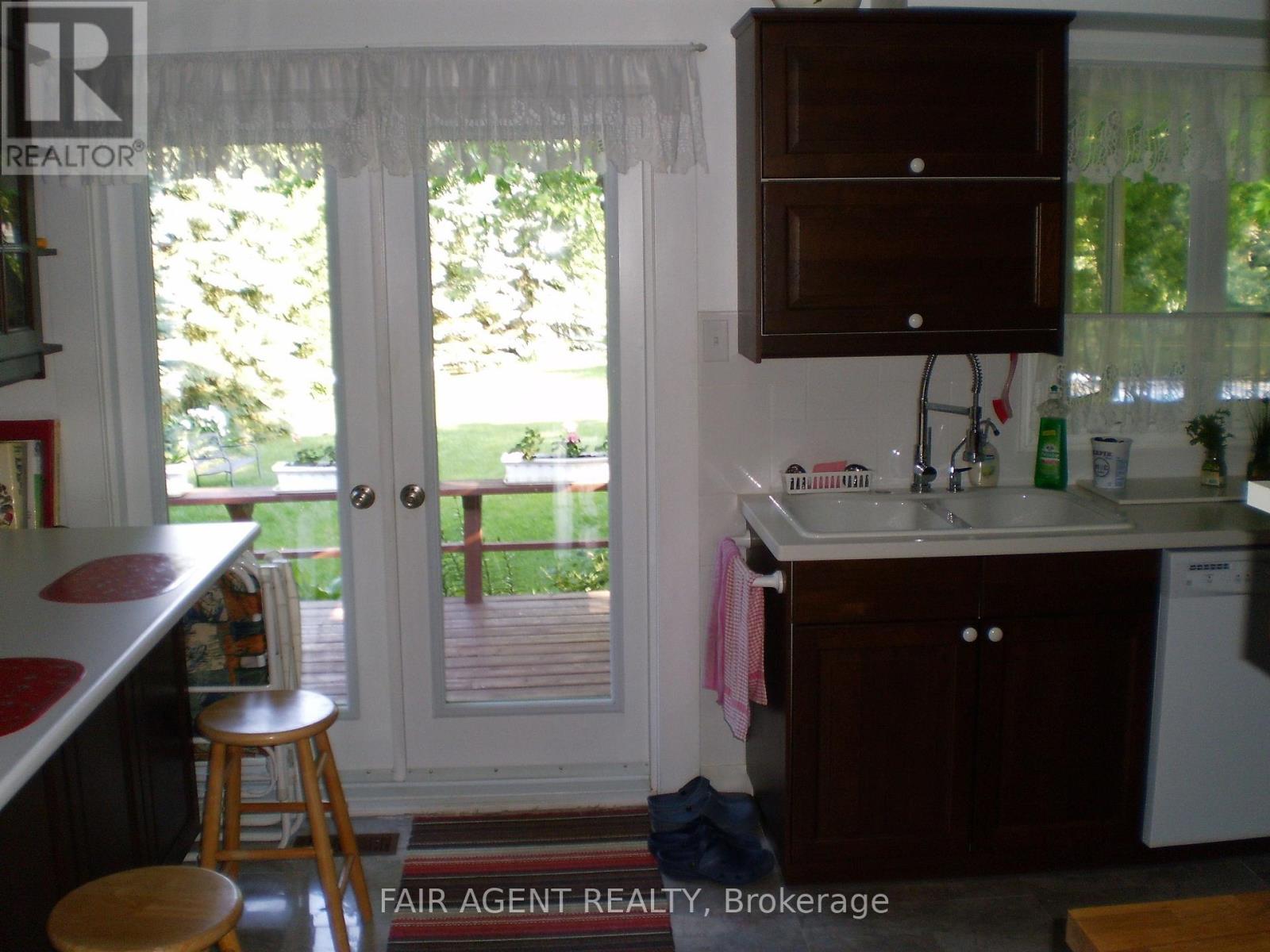 33 Maynard Drive Property Photo 14