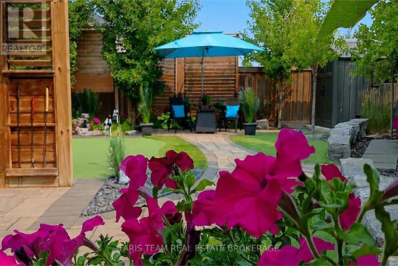 77 Copeland Crescent Property Photo 38