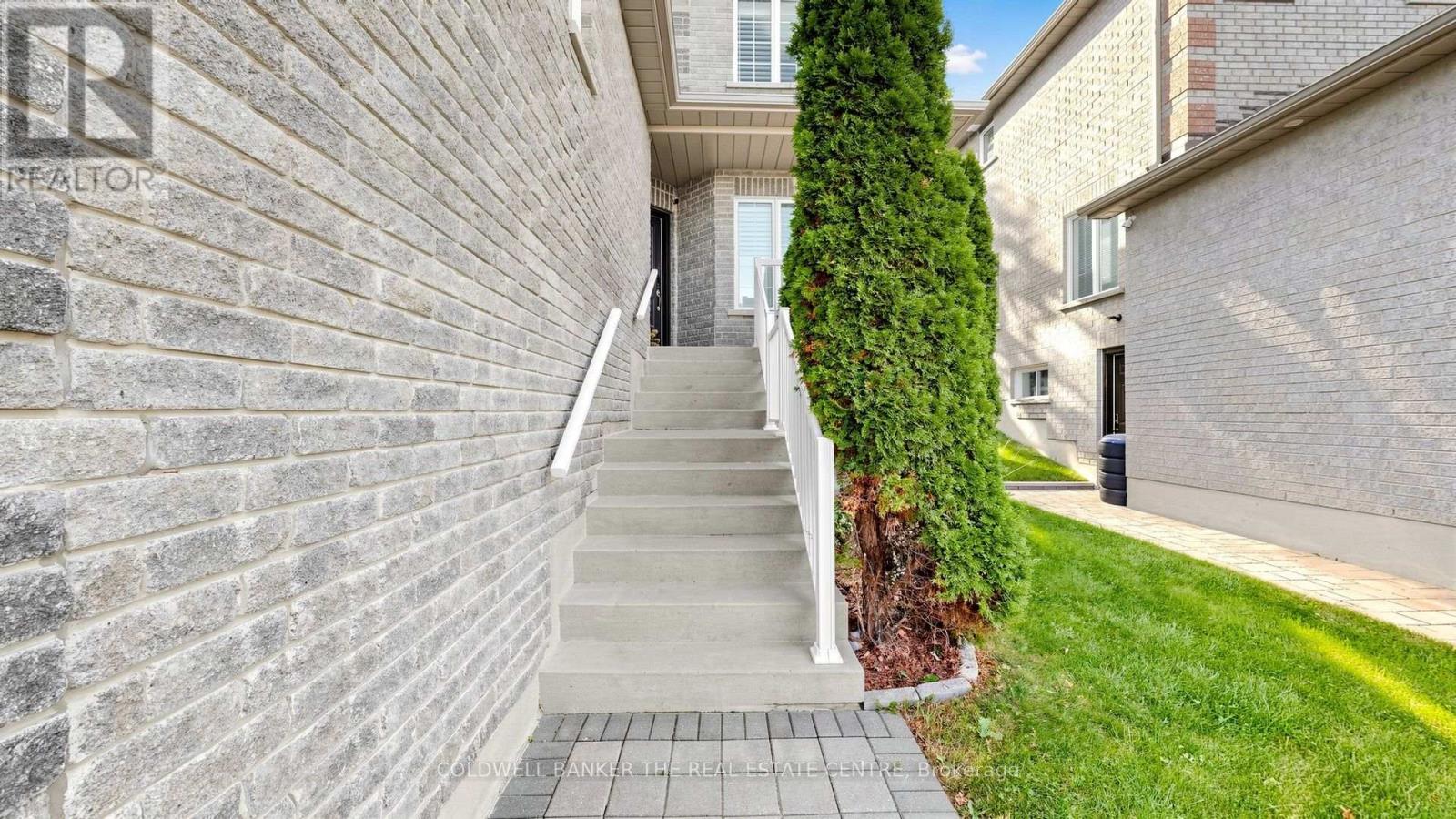 1847 Swan Street Property Photo 5