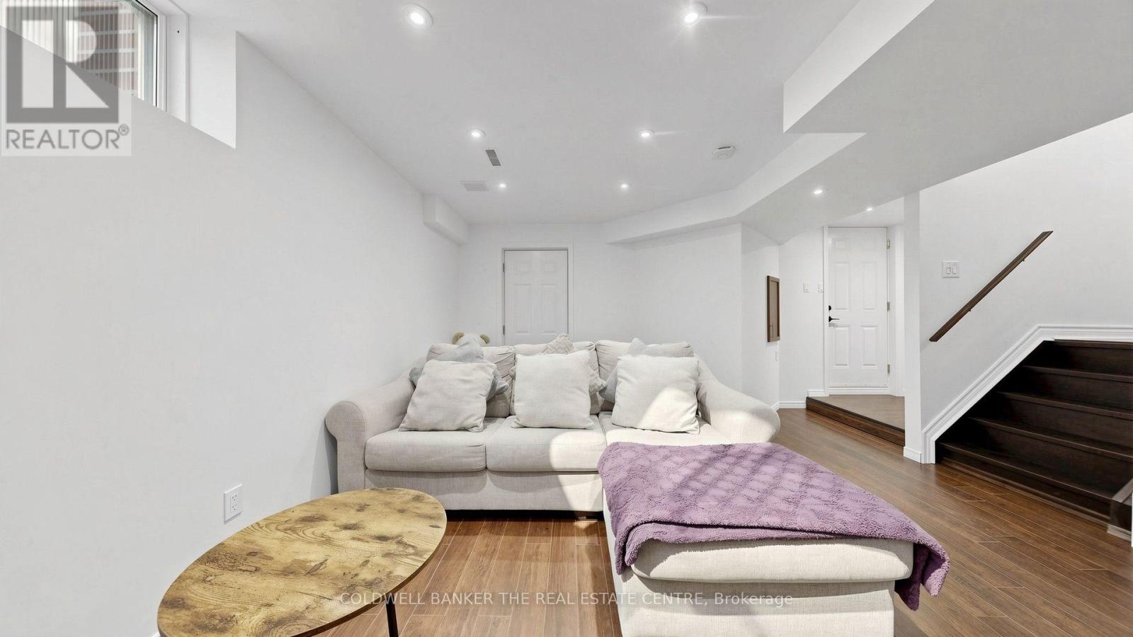 1847 Swan Street Property Photo 34