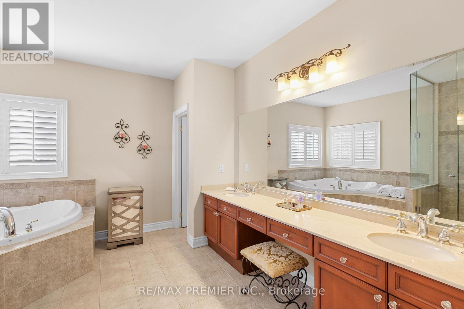 9 Migonette Street Property Photo 22