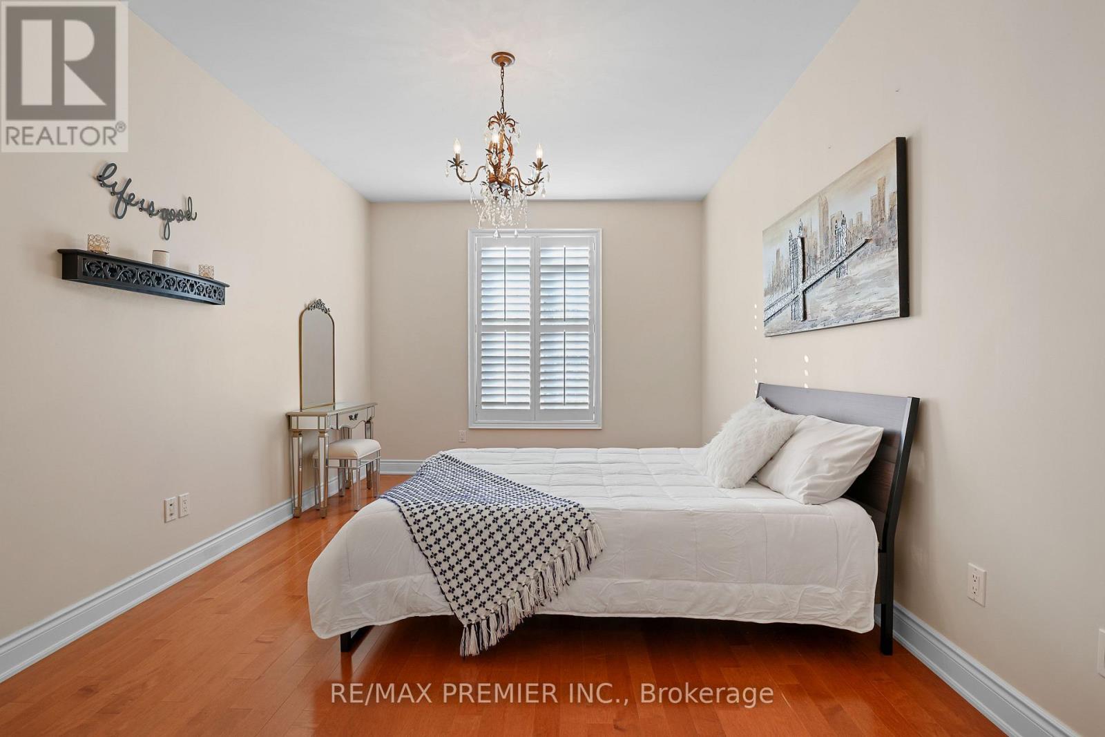 9 Migonette Street Property Photo 26