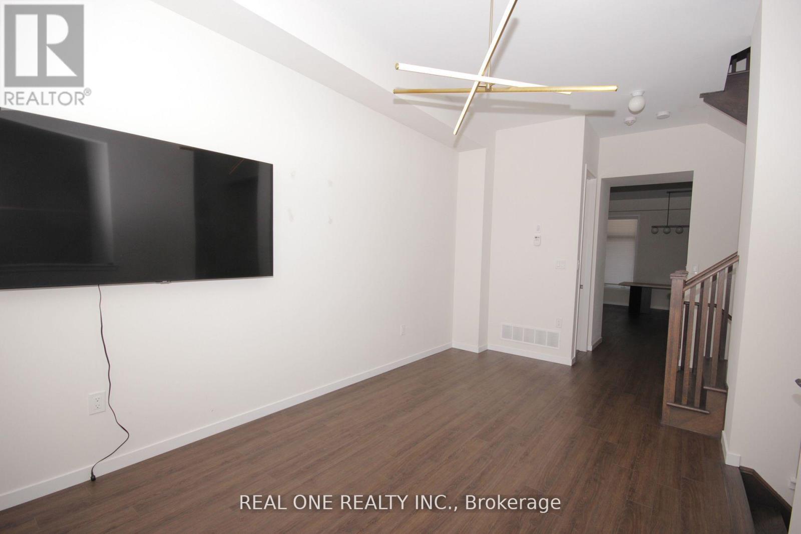 53 Wuhan Lane Property Photo 3
