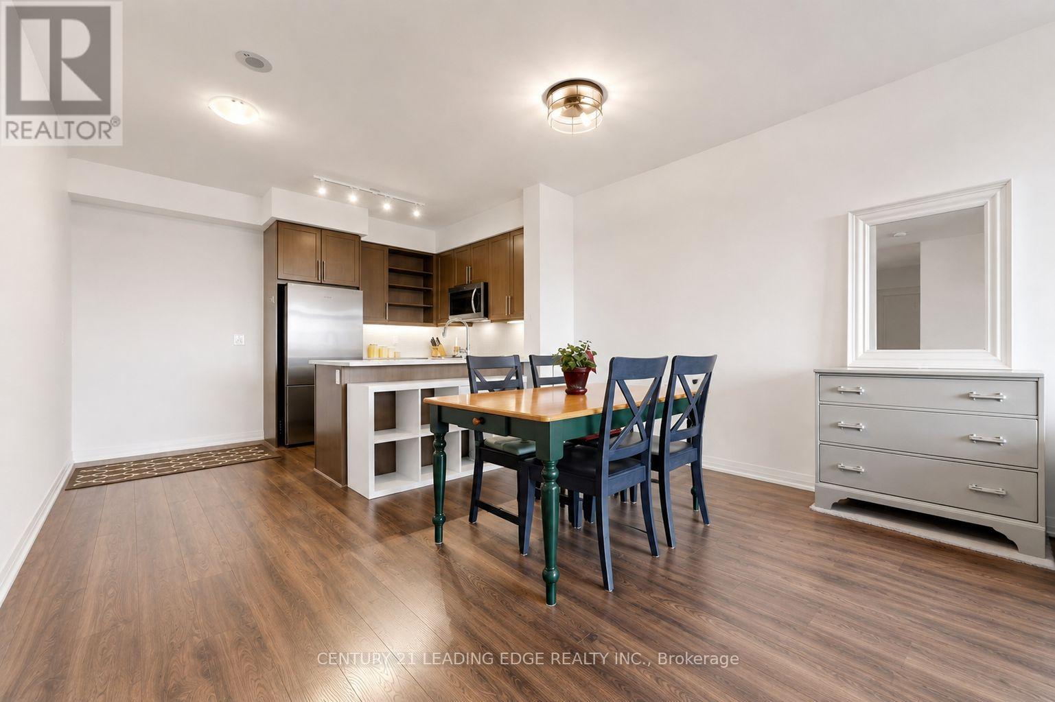 801 - 65 Oneida Crescent Property Photo 14