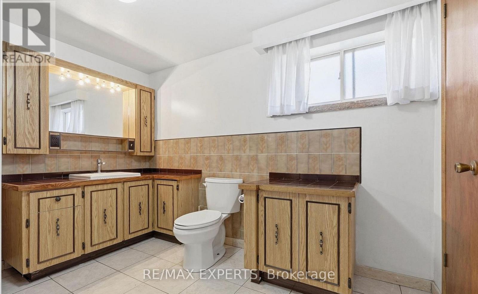 Bsmt - 228 Andrew Park Property Photo 3
