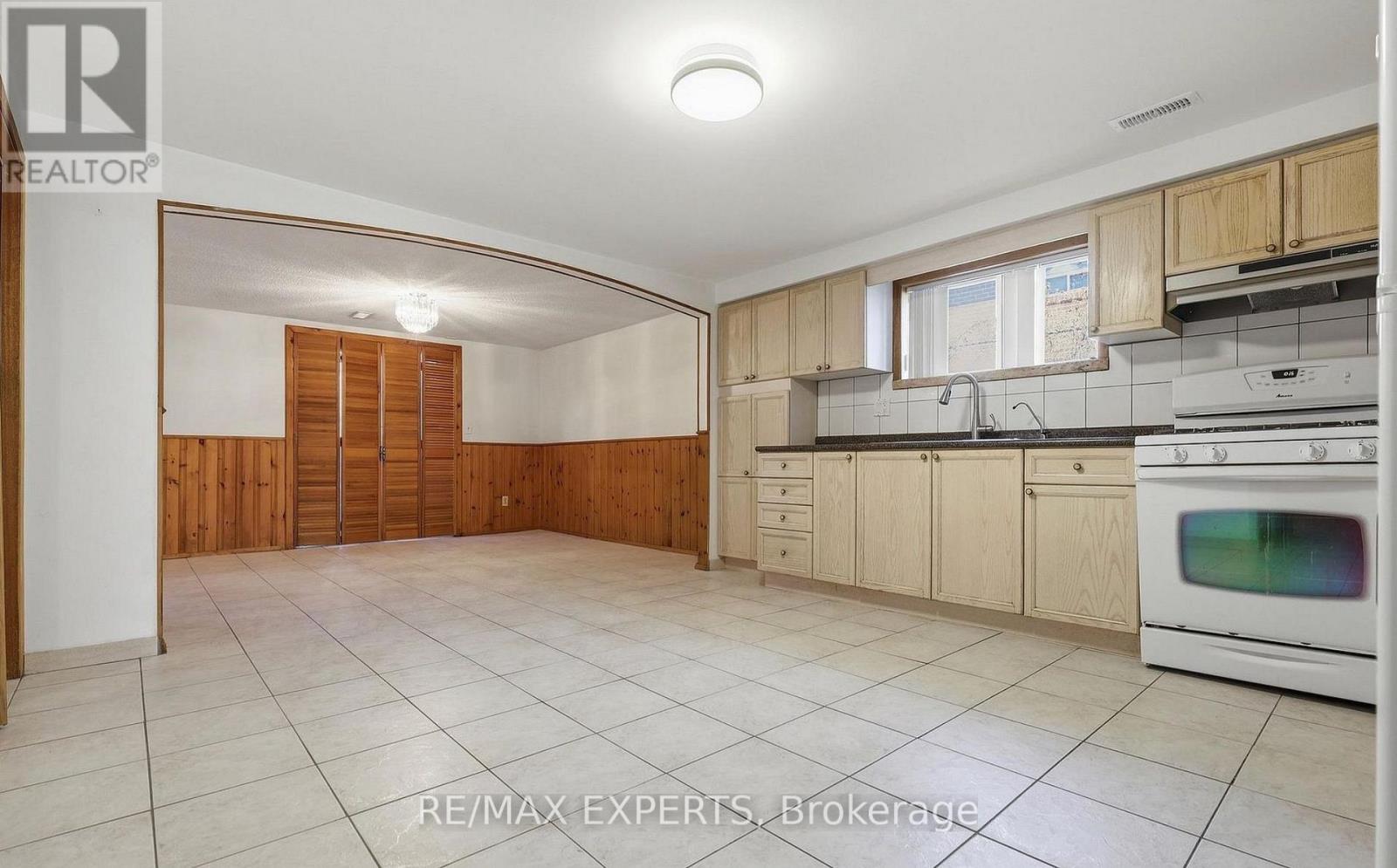 Bsmt - 228 Andrew Park Property Photo 5
