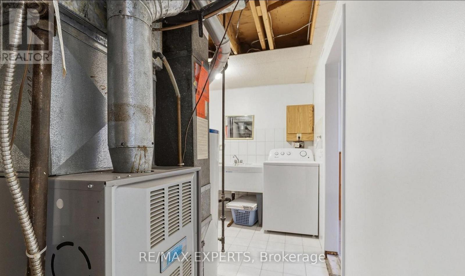 Bsmt - 228 Andrew Park Property Photo 11