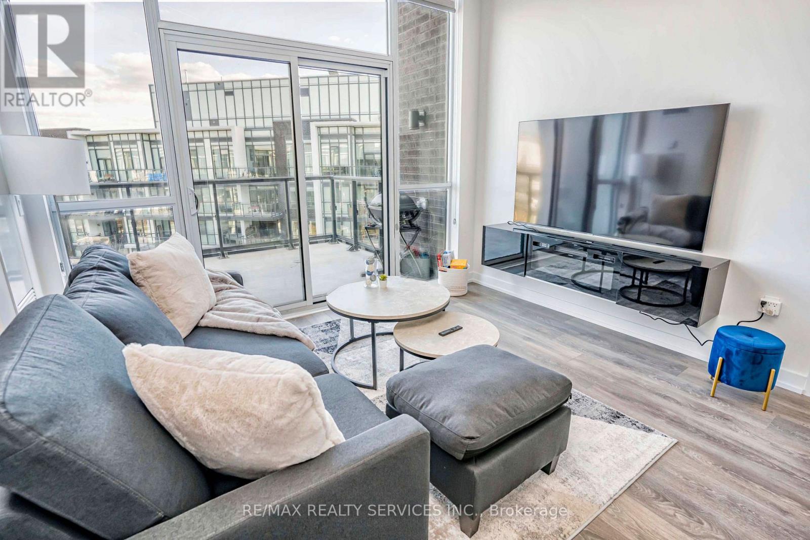 403 - 415 Sea Ray Avenue Property Photo 7