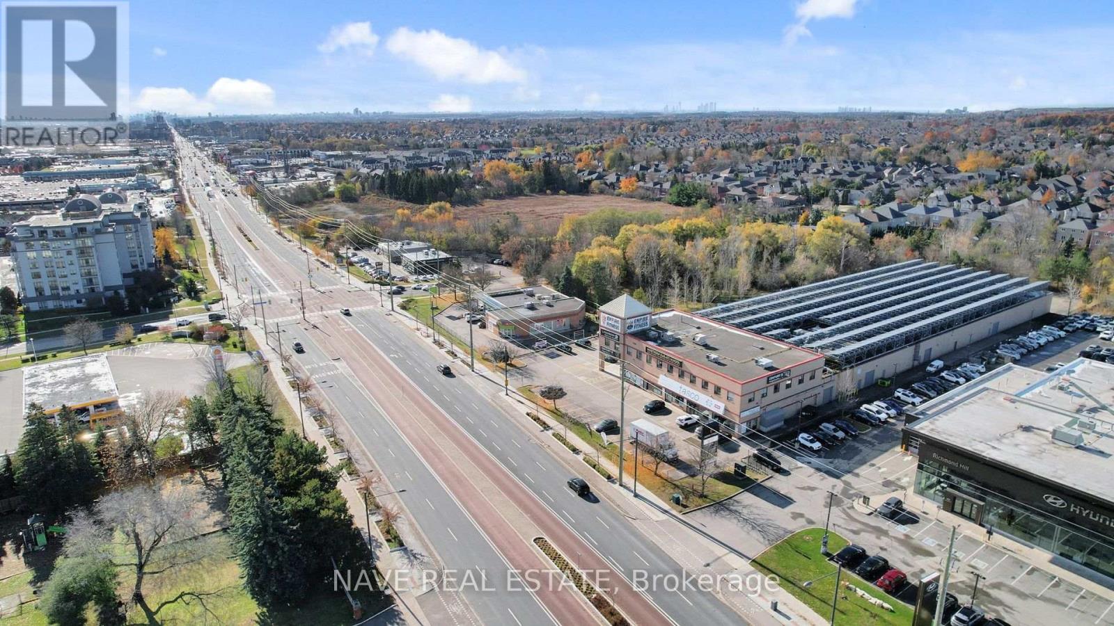 11 - 11160 Yonge Street Property Photo 11