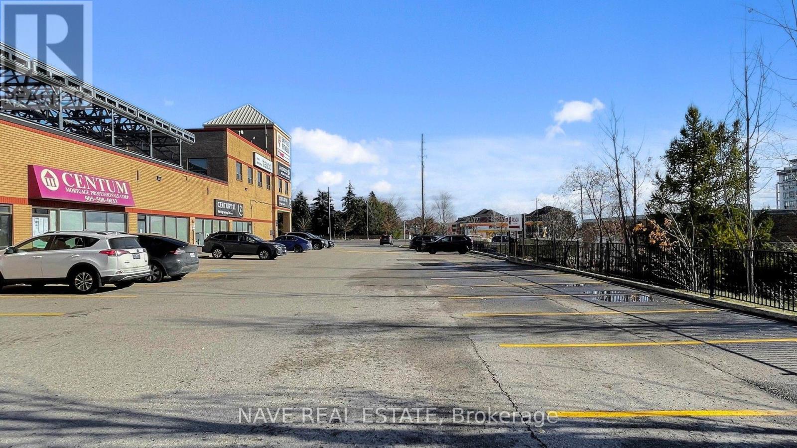 16 - 11160 Yonge Street Property Photo 5