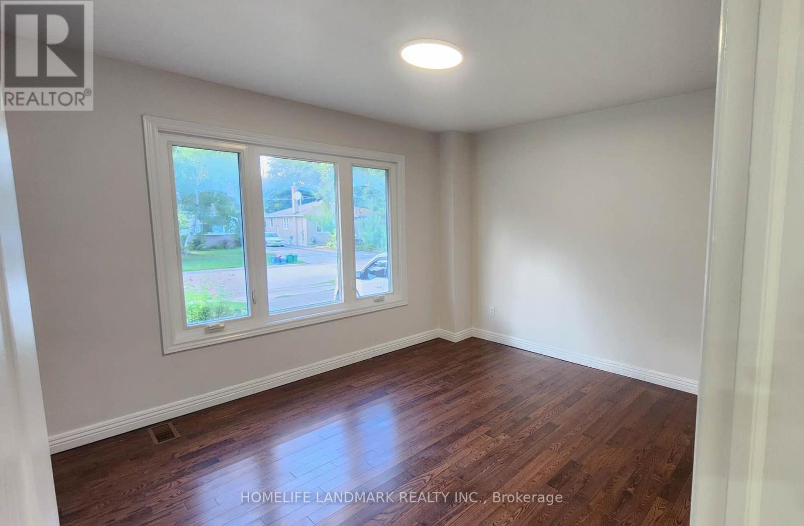 42 Cartier Crescent Property Photo 12