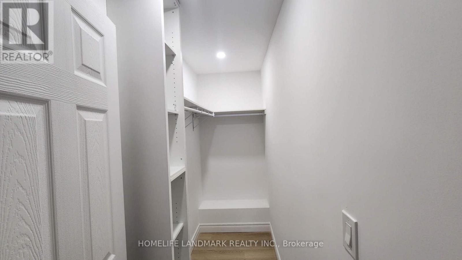 42 Cartier Crescent Property Photo 16