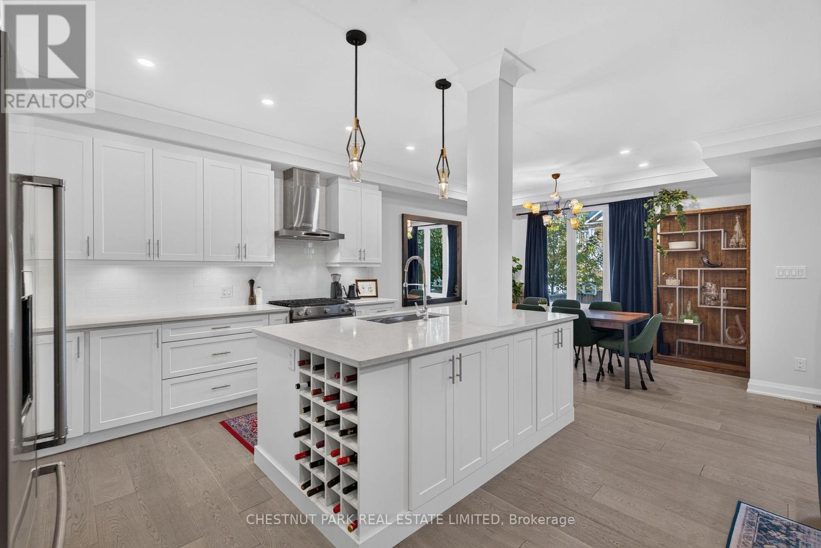 40 Lowther Avenue Property Photo 12