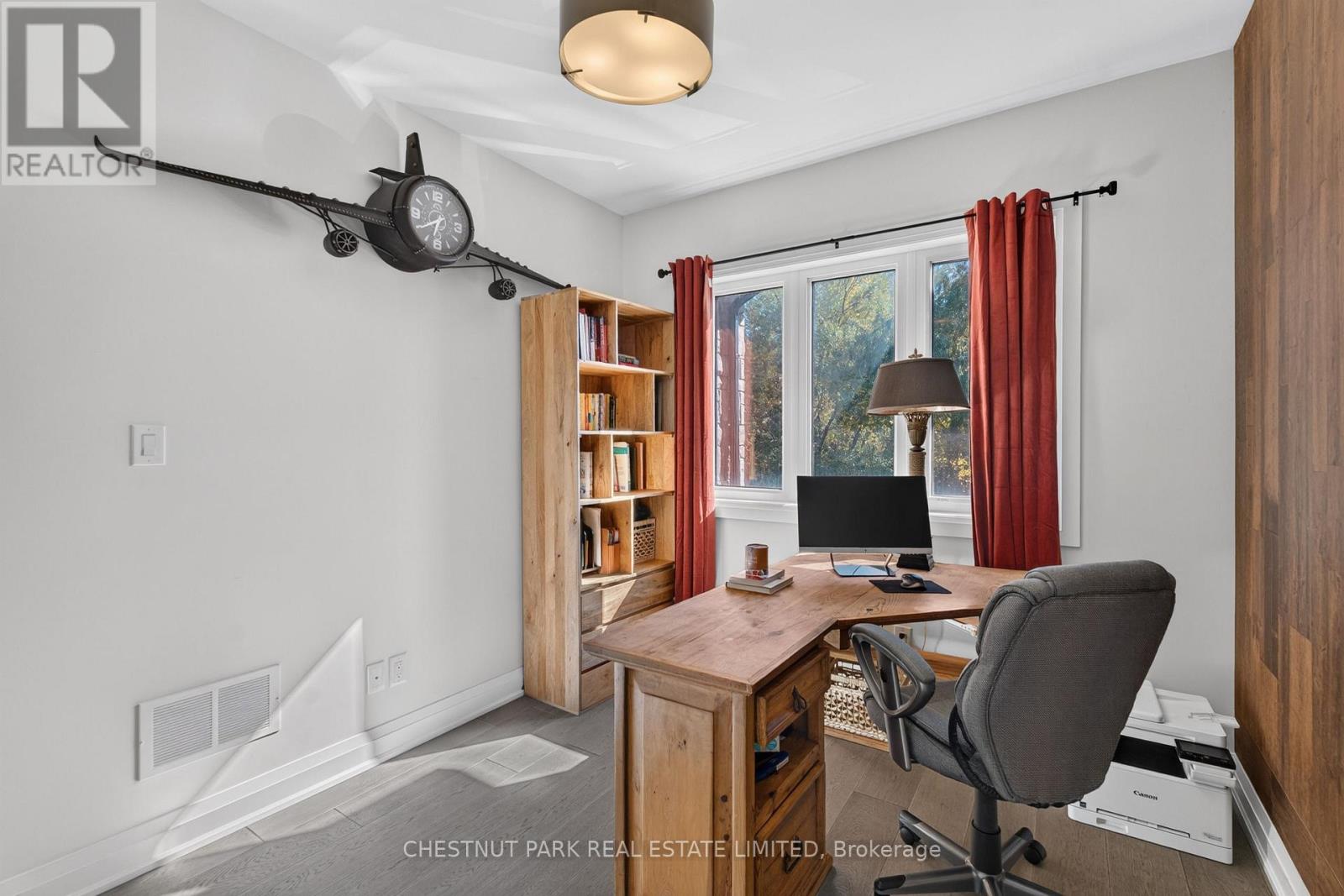 40 Lowther Avenue Property Photo 33