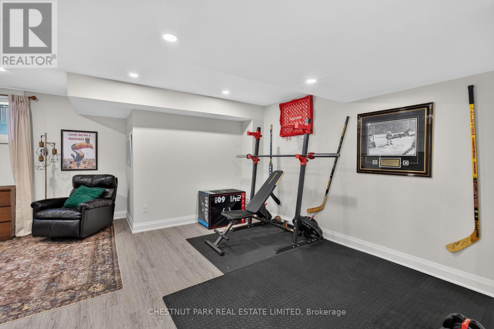 40 Lowther Avenue Property Photo 37