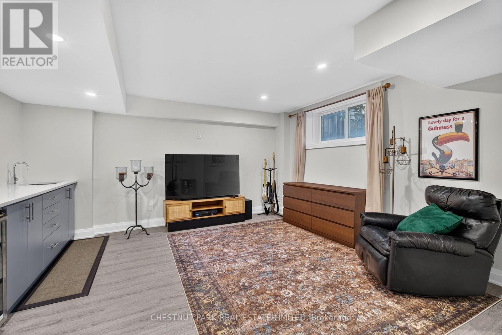 40 Lowther Avenue Property Photo 39