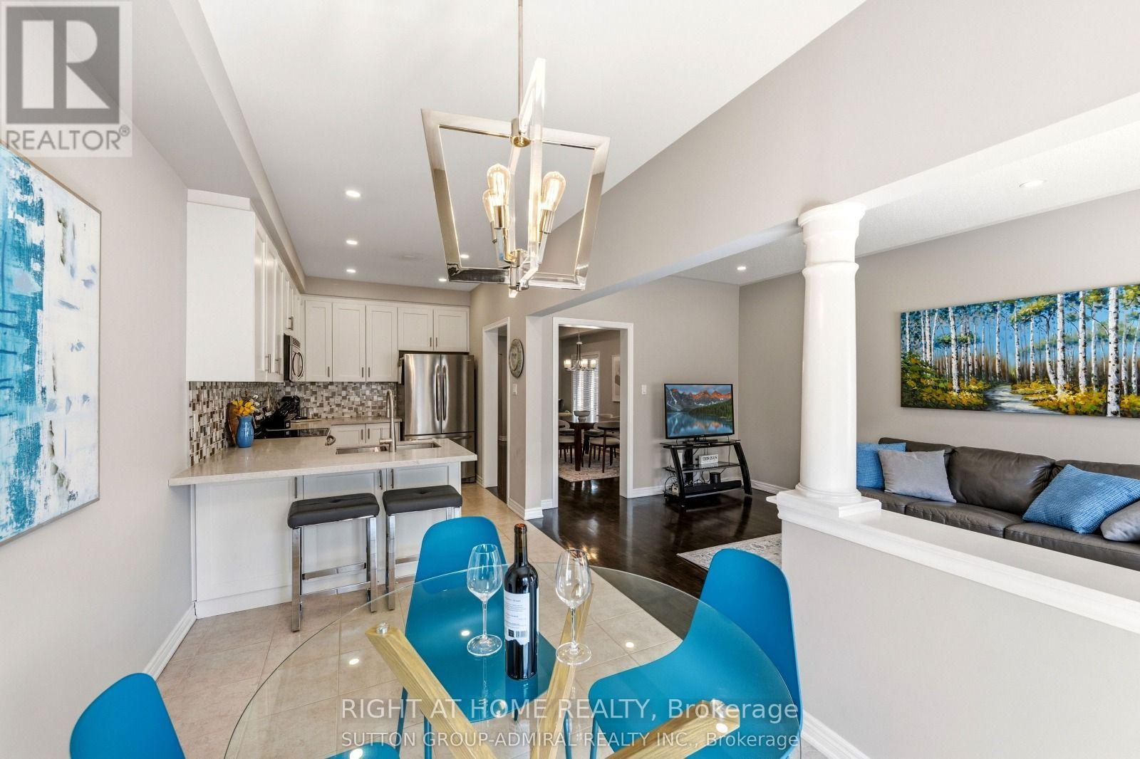 8 Napanee Street Property Photo 13