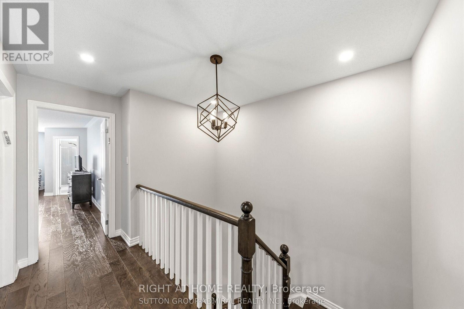 8 Napanee Street Property Photo 14