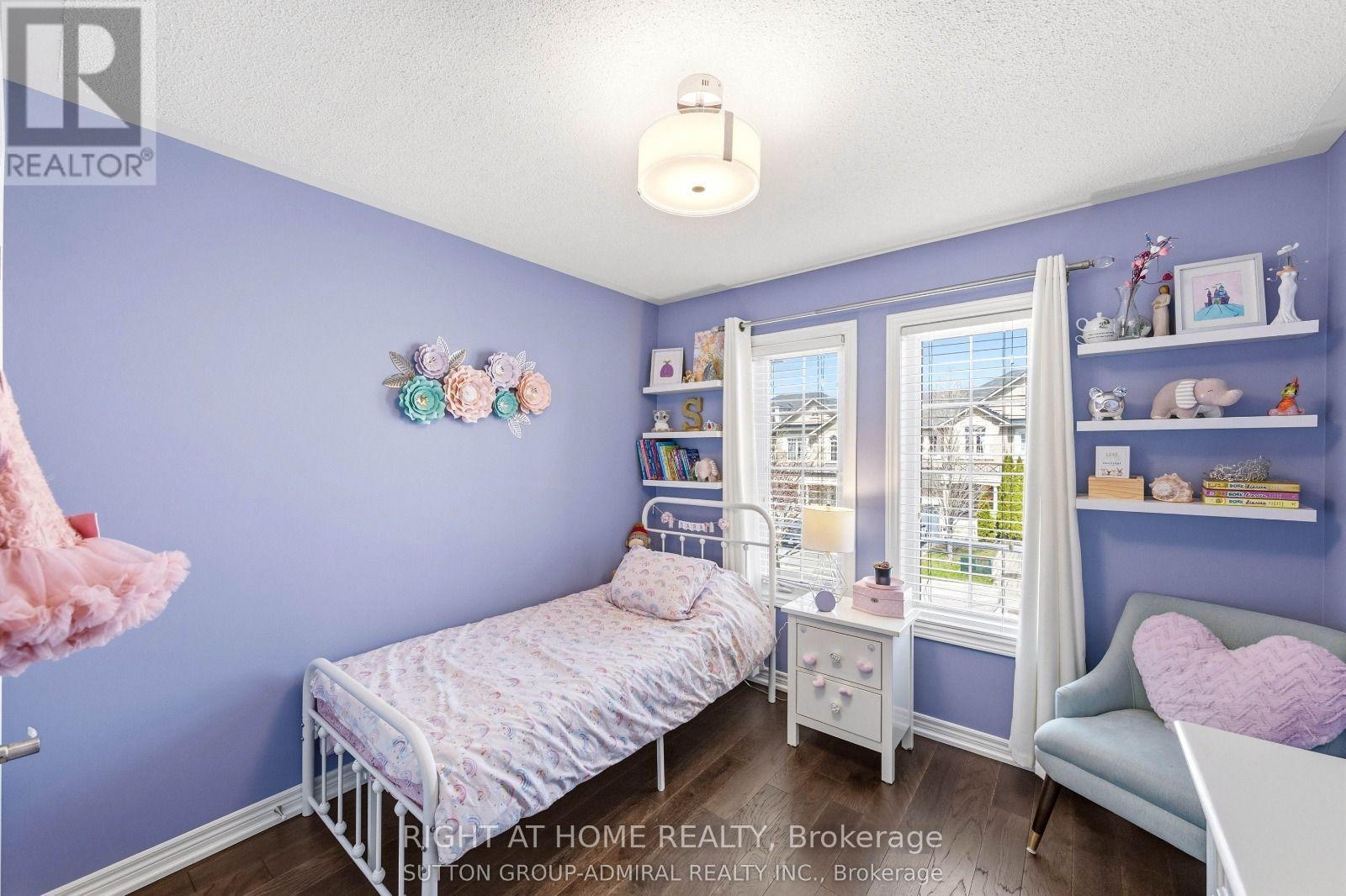 8 Napanee Street Property Photo 21