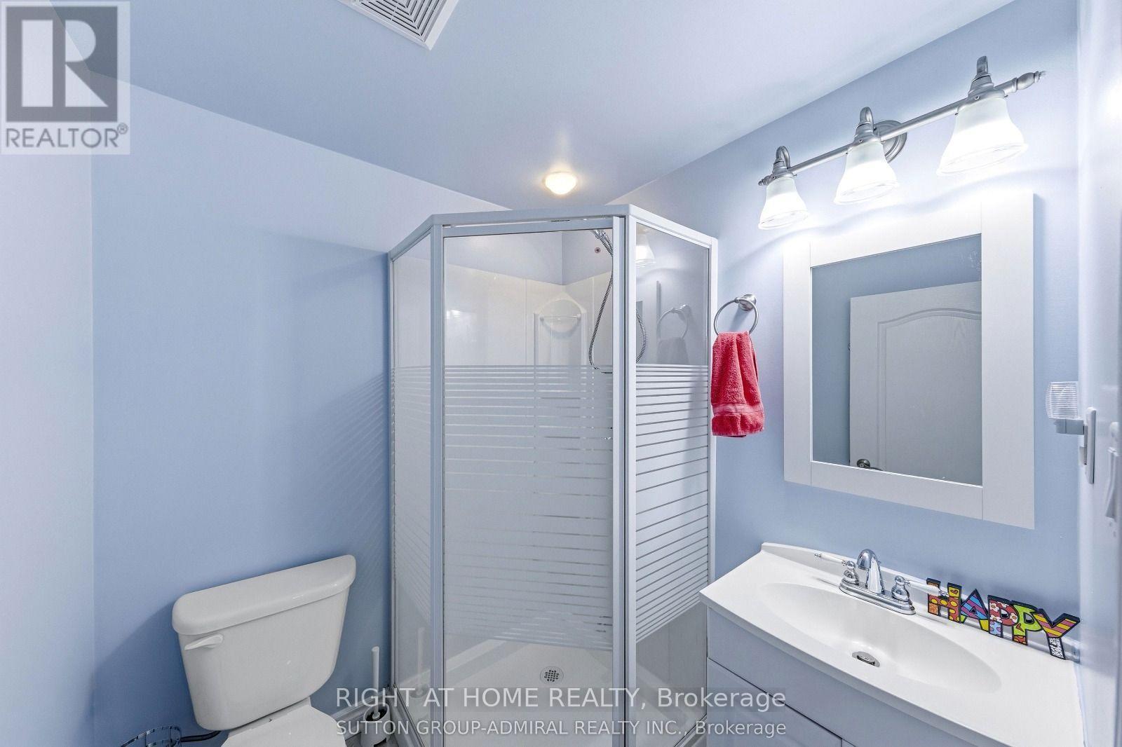 8 Napanee Street Property Photo 32