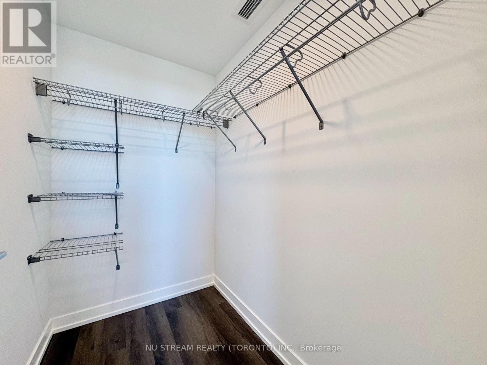2303 - 5 Meadowdale Road Property Photo 14