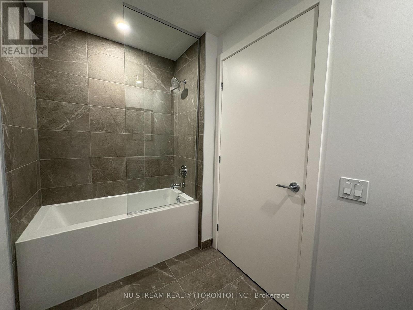 2303 - 5 Meadowdale Road Property Photo 16