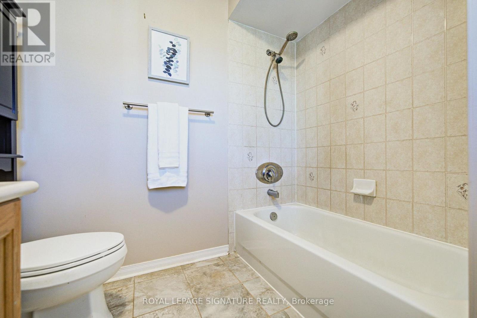 1180 Oriole Crescent Property Photo 28