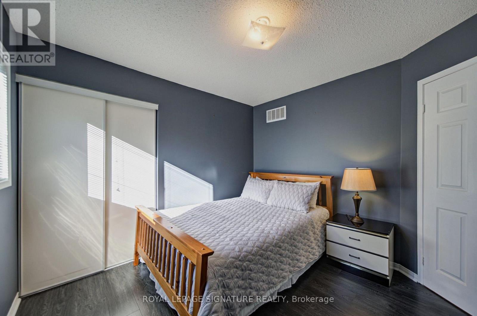 1180 Oriole Crescent Property Photo 31