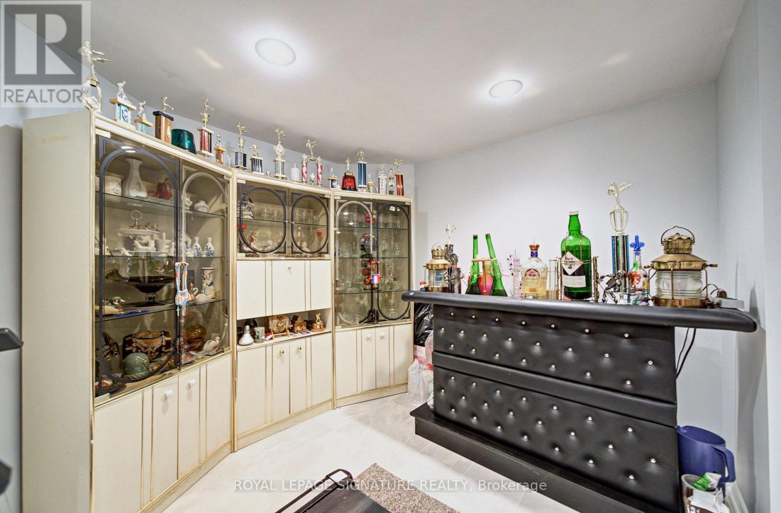 1180 Oriole Crescent Property Photo 39