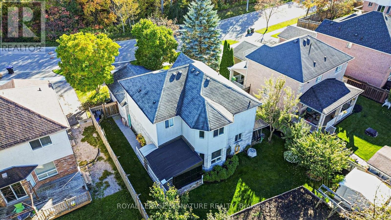 1180 Oriole Crescent Property Photo 46