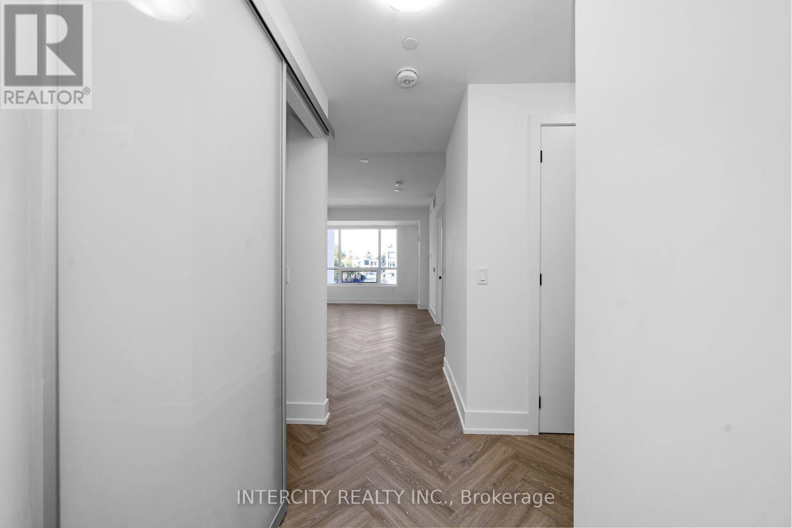 248 - 2075 King Road Property Photo 11