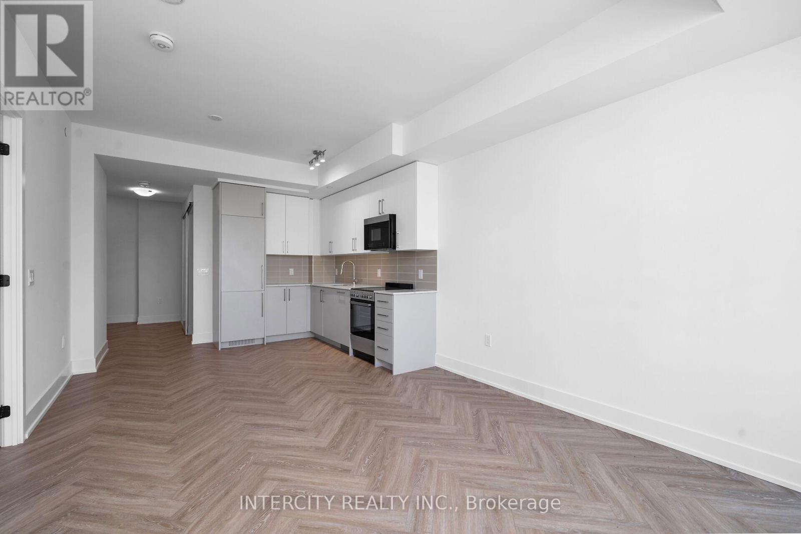 248 - 2075 King Road Property Photo 15