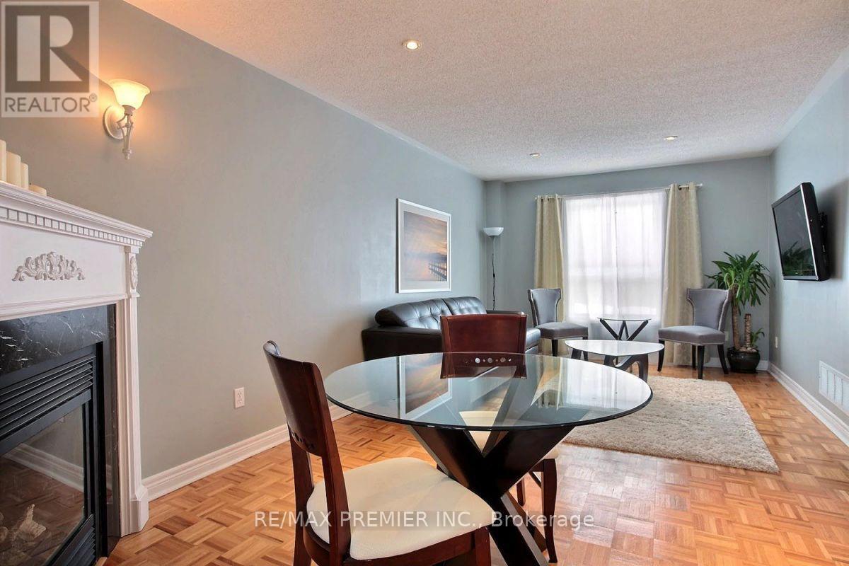 326 John Deisman Boulevard Property Photo 4