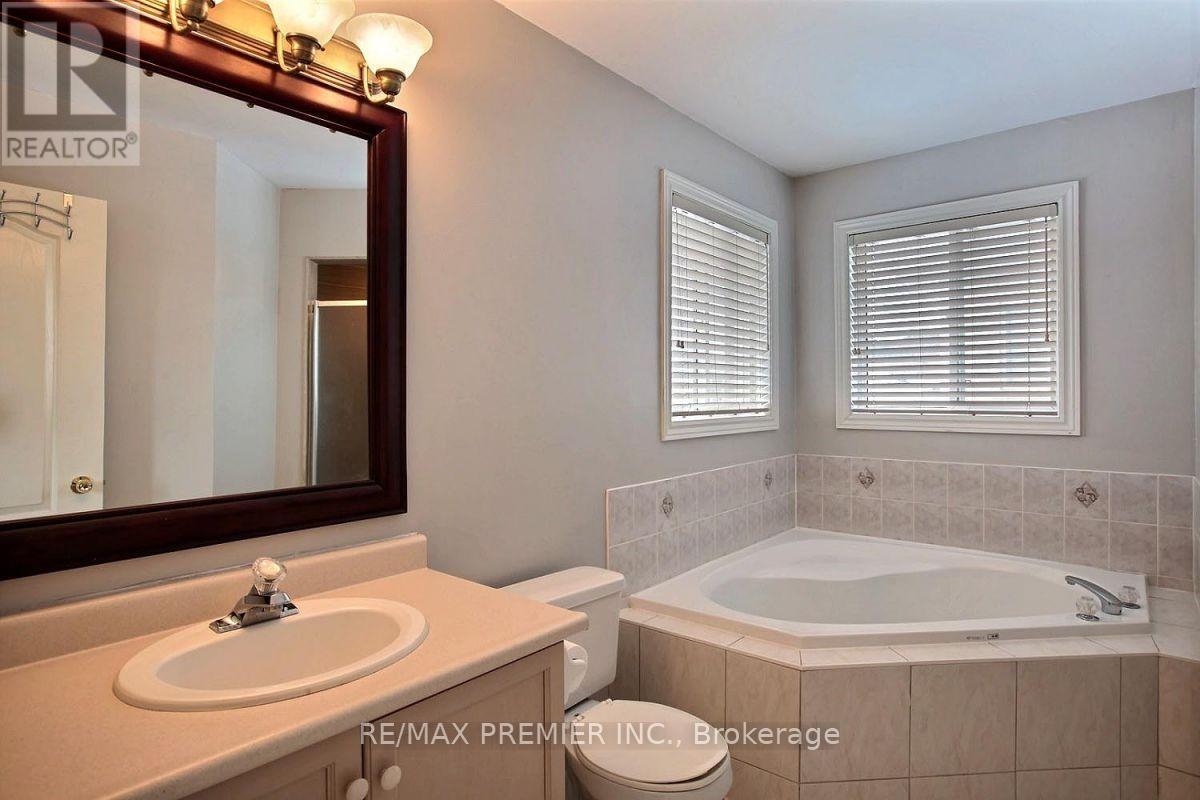 326 John Deisman Boulevard Property Photo 7