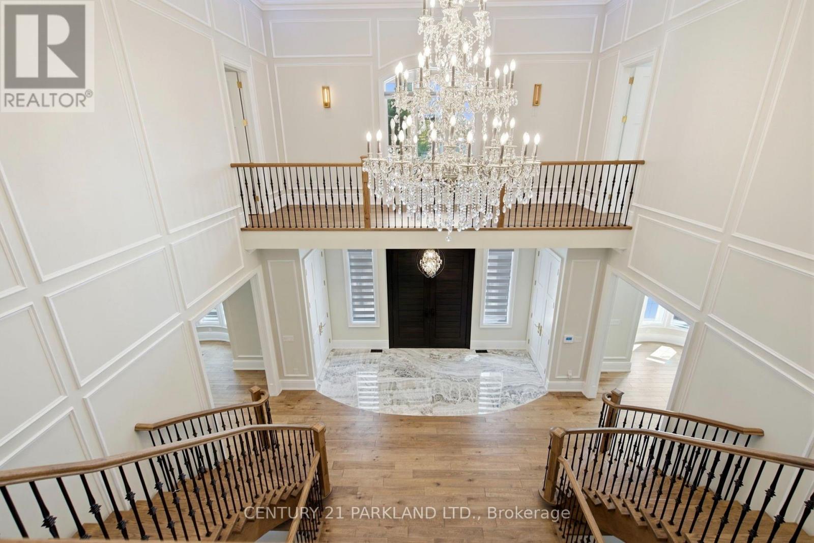 12 Hollywood Crescent Property Photo 3