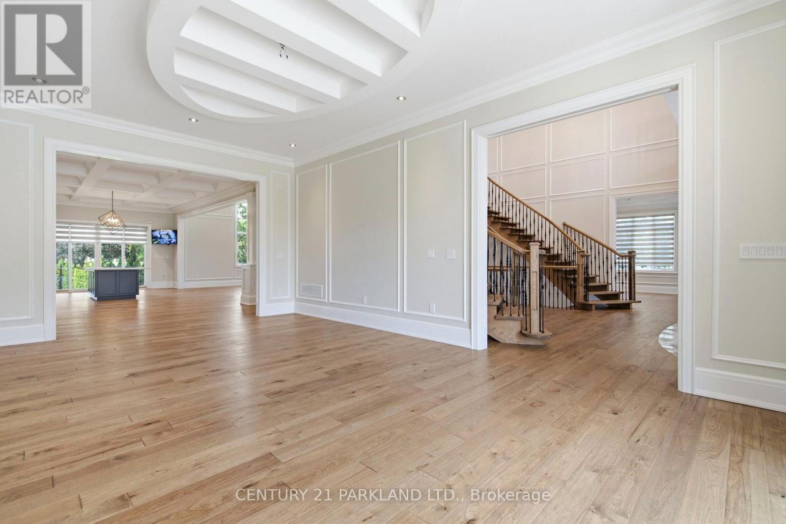 12 Hollywood Crescent Property Photo 9