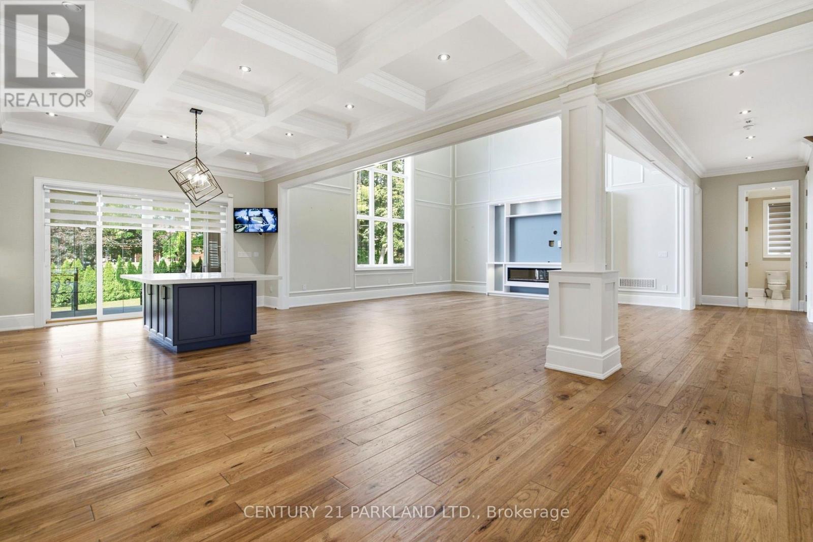 12 Hollywood Crescent Property Photo 10