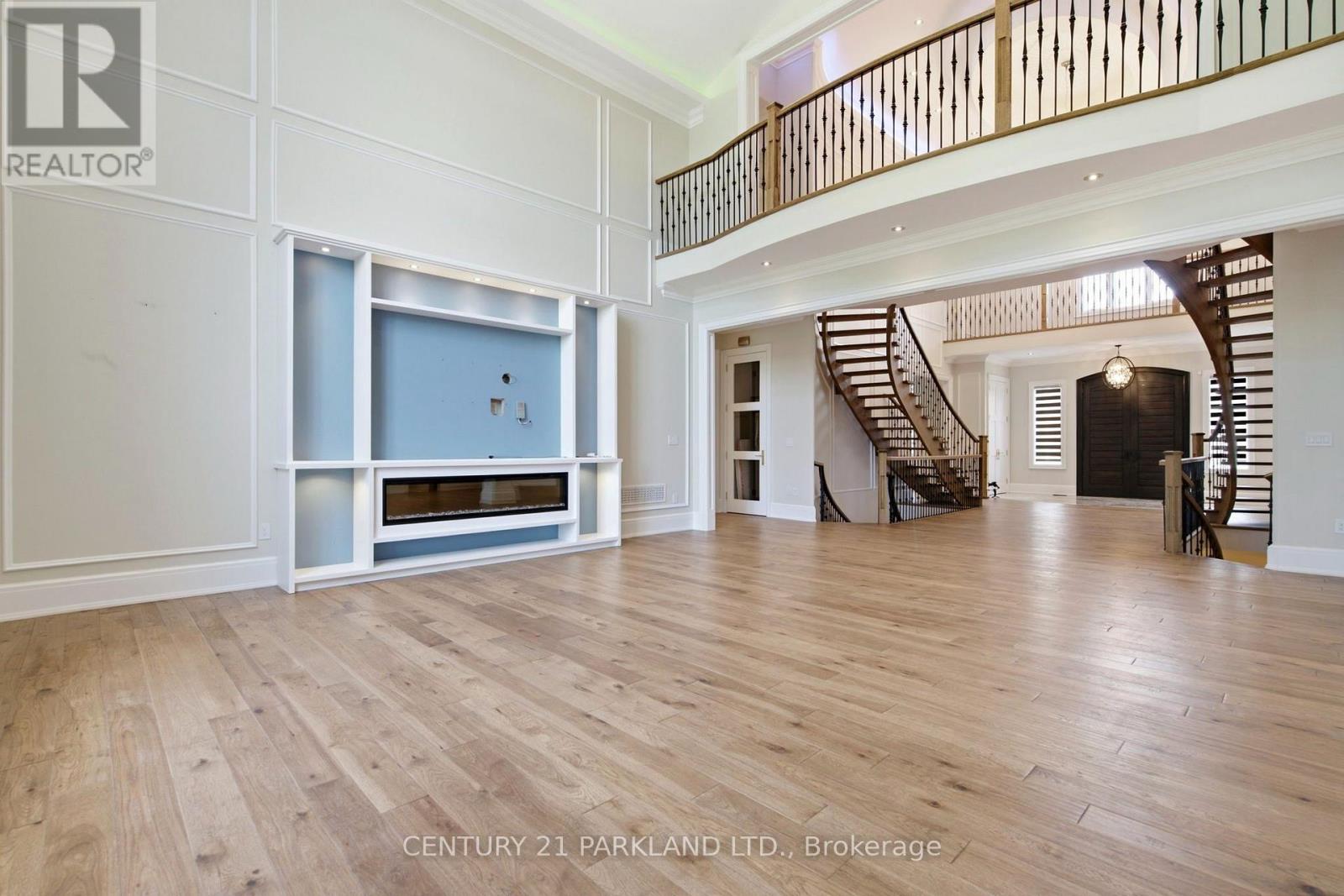 12 Hollywood Crescent Property Photo 19