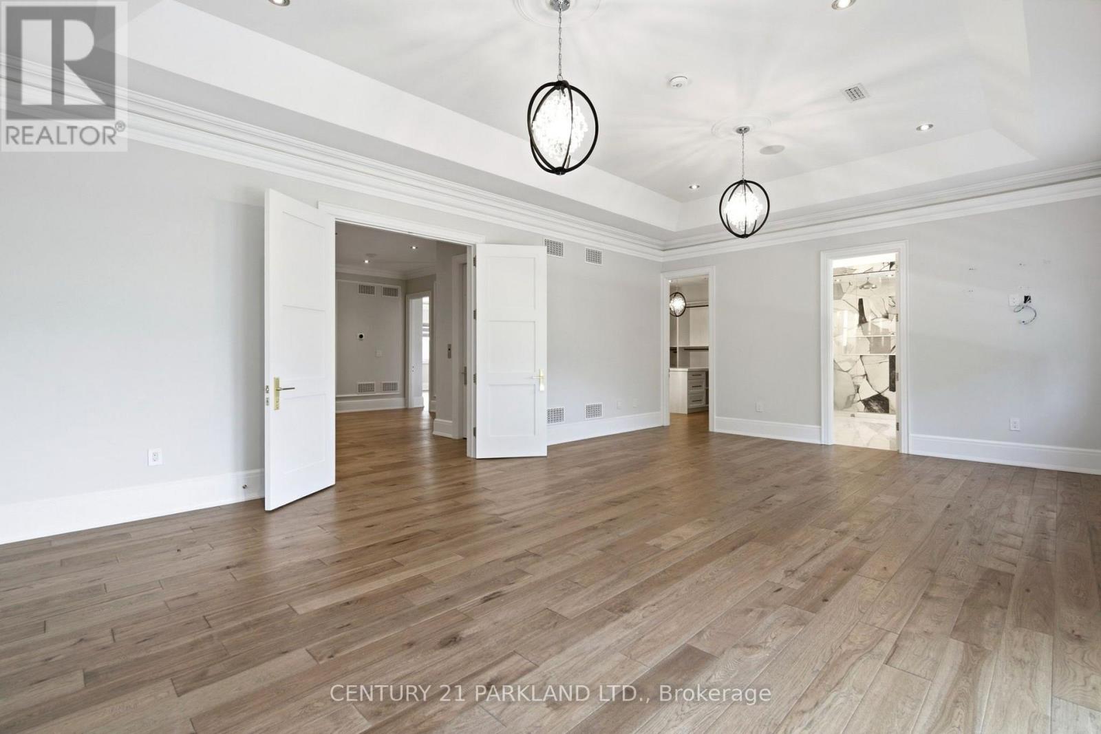 12 Hollywood Crescent Property Photo 46