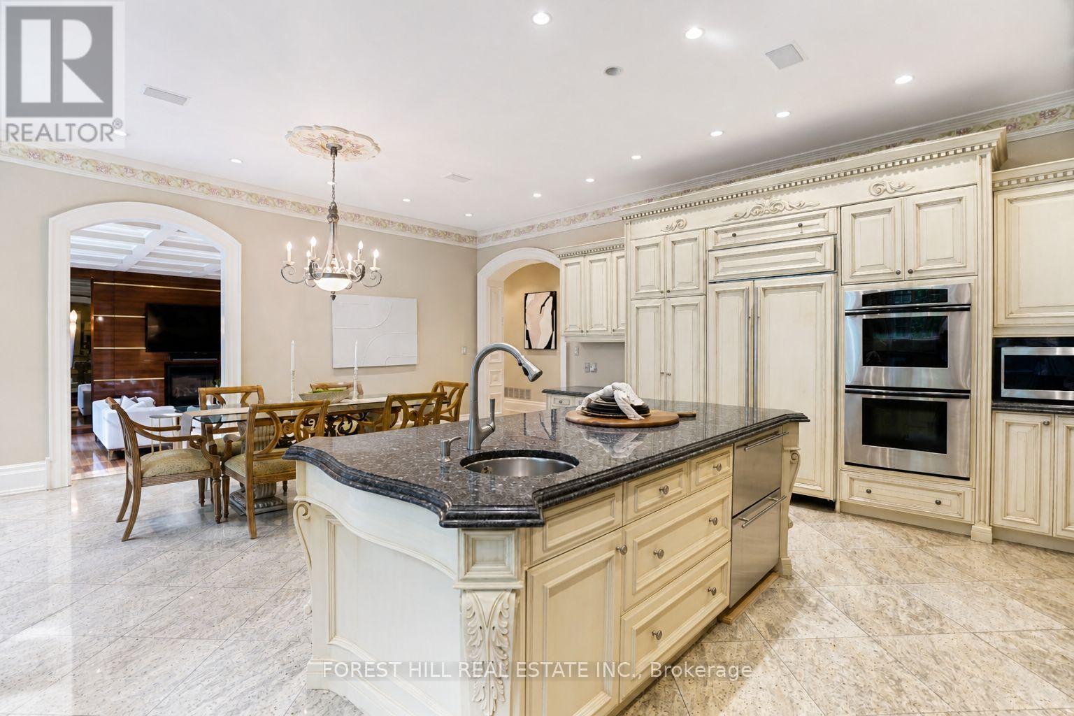 160 Renaissance Court Property Photo 13