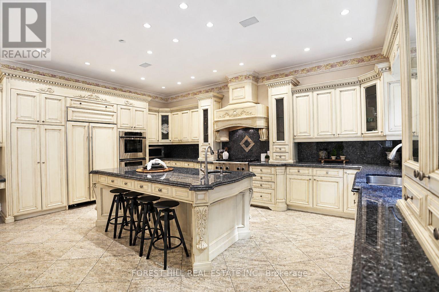 160 Renaissance Court Property Photo 14