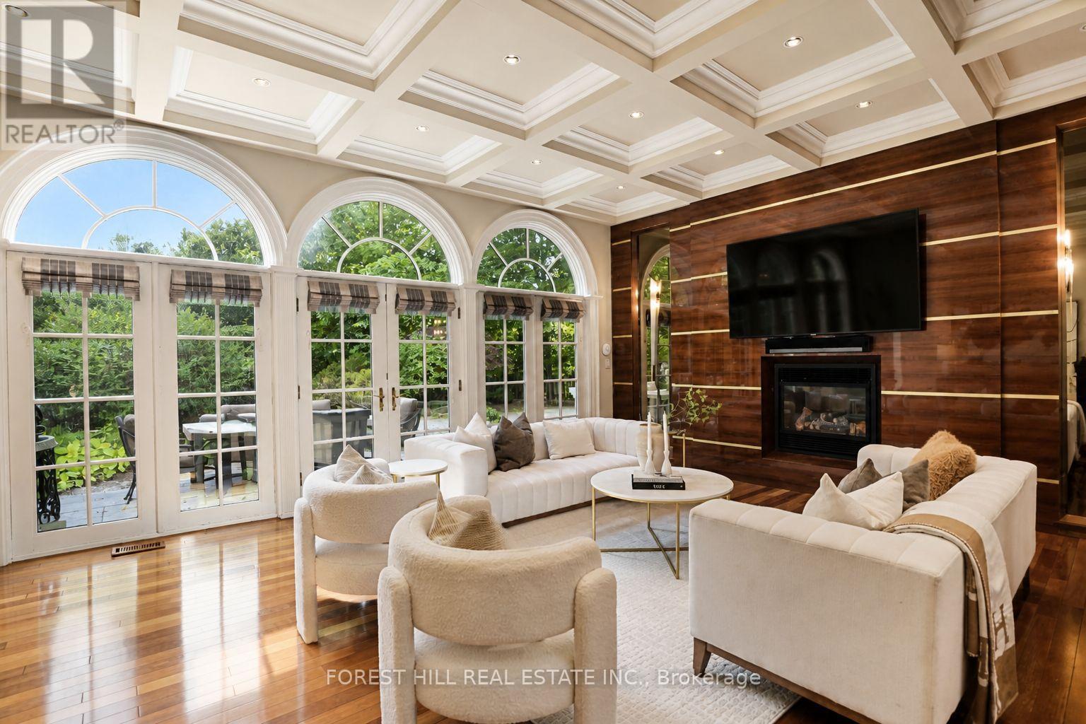 160 Renaissance Court Property Photo 16