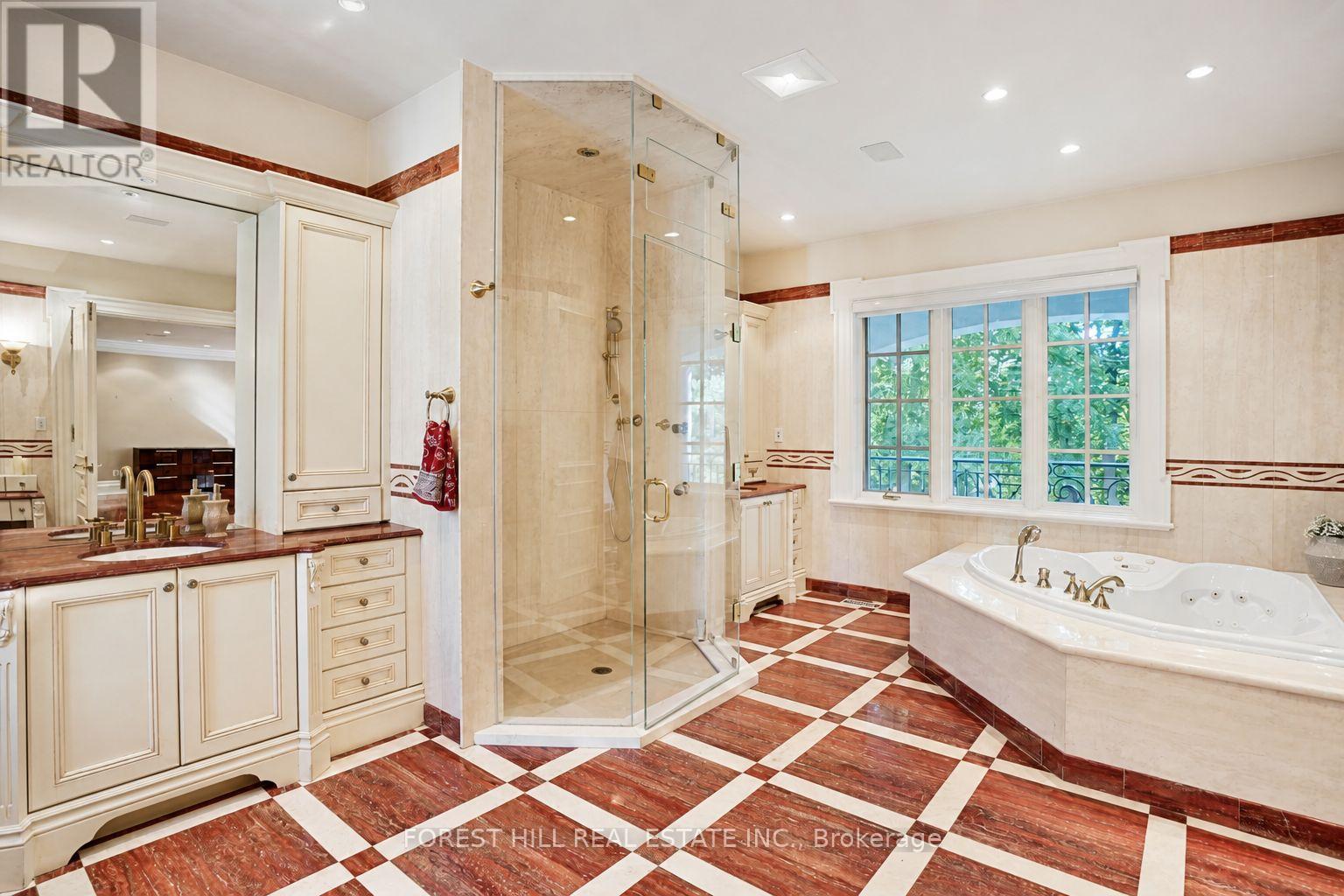 160 Renaissance Court Property Photo 27