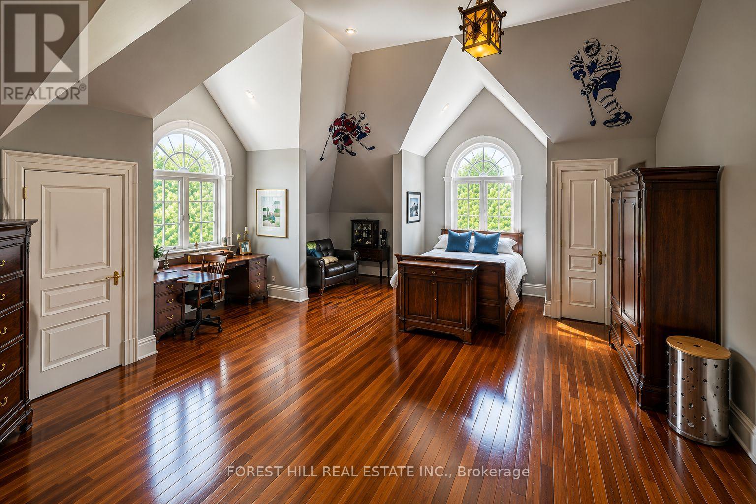 160 Renaissance Court Property Photo 31