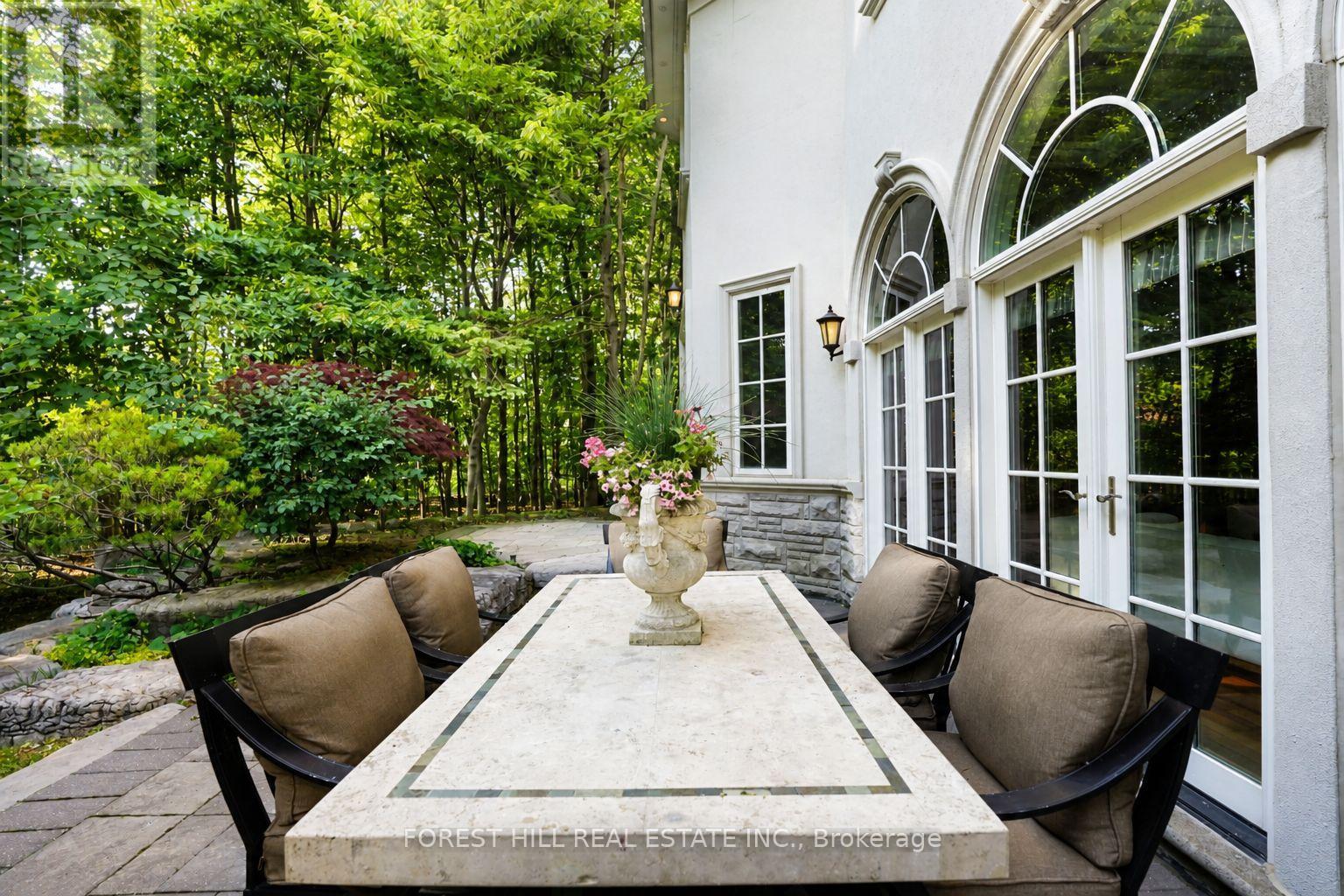 160 Renaissance Court Property Photo 43