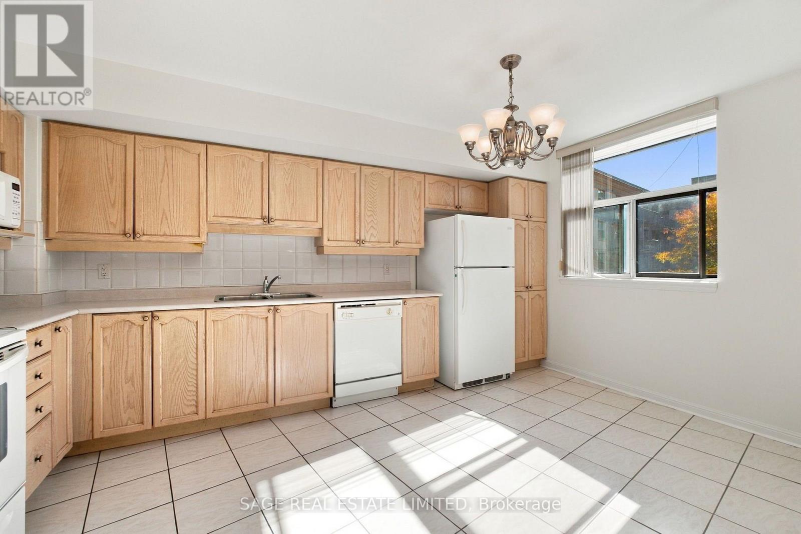 309 - 2502 Rutherford Road Property Photo 15
