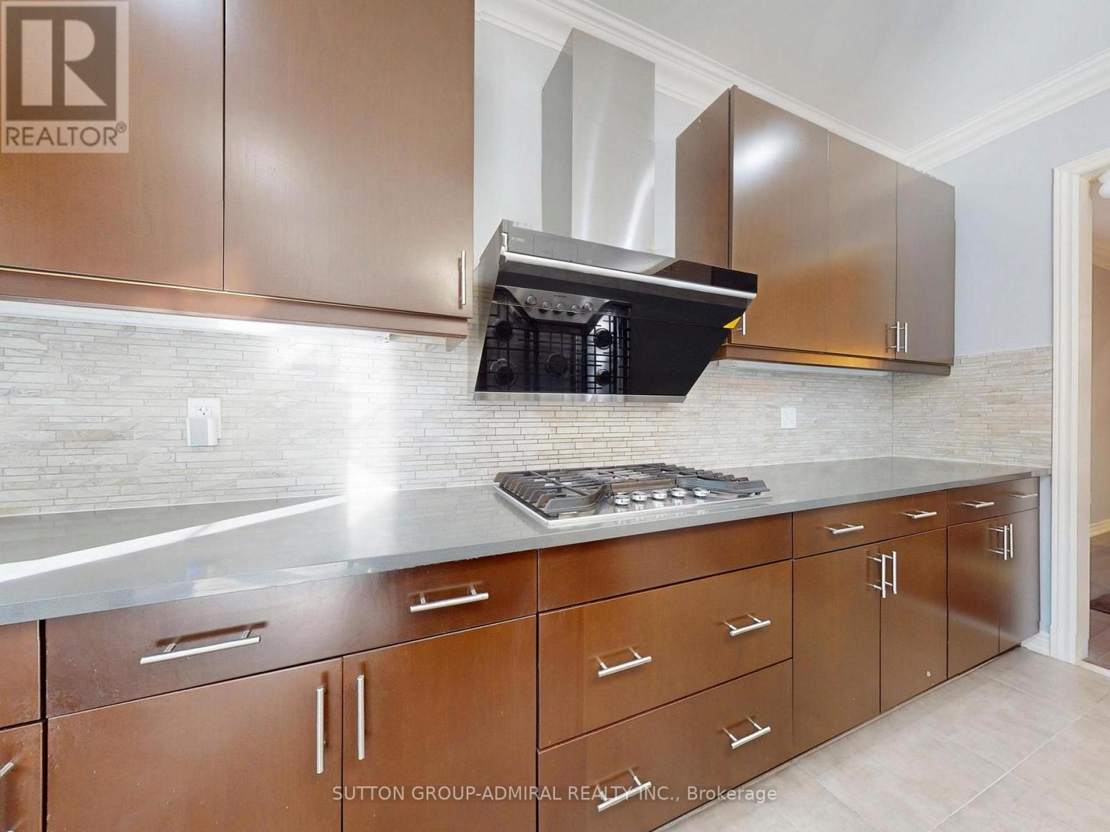108 Baldry Avenue Property Photo 11