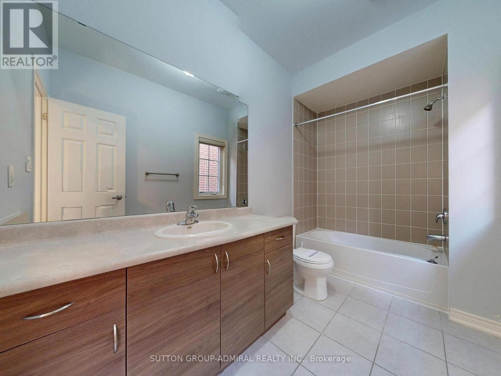 108 Baldry Avenue Property Photo 29